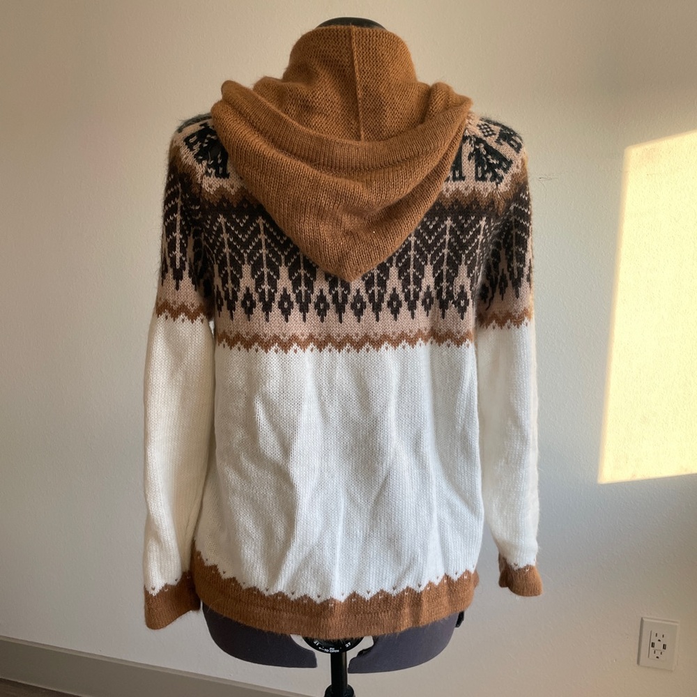 Cozy Brown and White Knit Cardigan - Picture 5 of 7